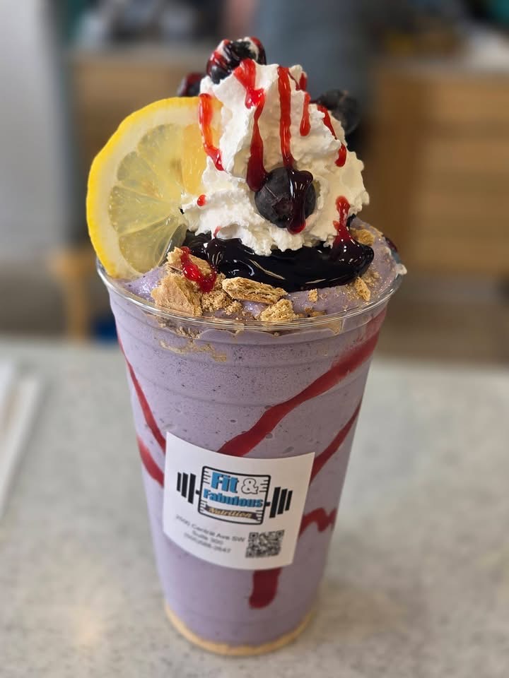 Lemon berry cheesecake