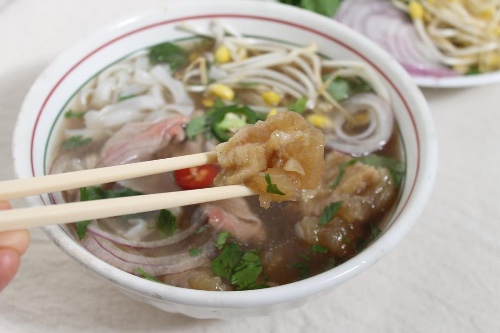 4. Rare Steak and Tendon/ Pho Tai Gan