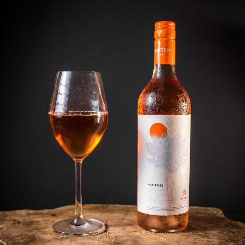 Hatten Rose (IDN) by : Glass