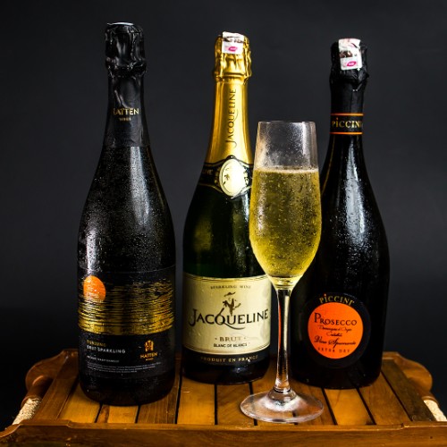 Hatten Tunjung Brut (IDN) by : Glass