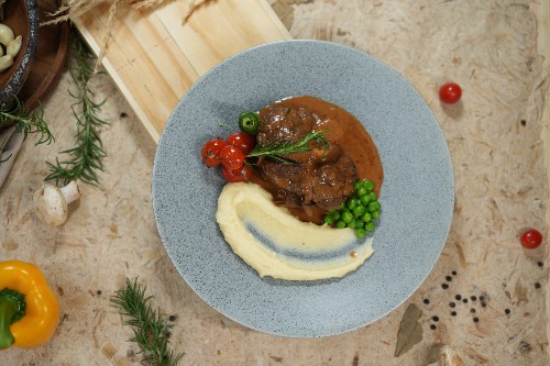 RED WINE BEEF OSSO BUCCO