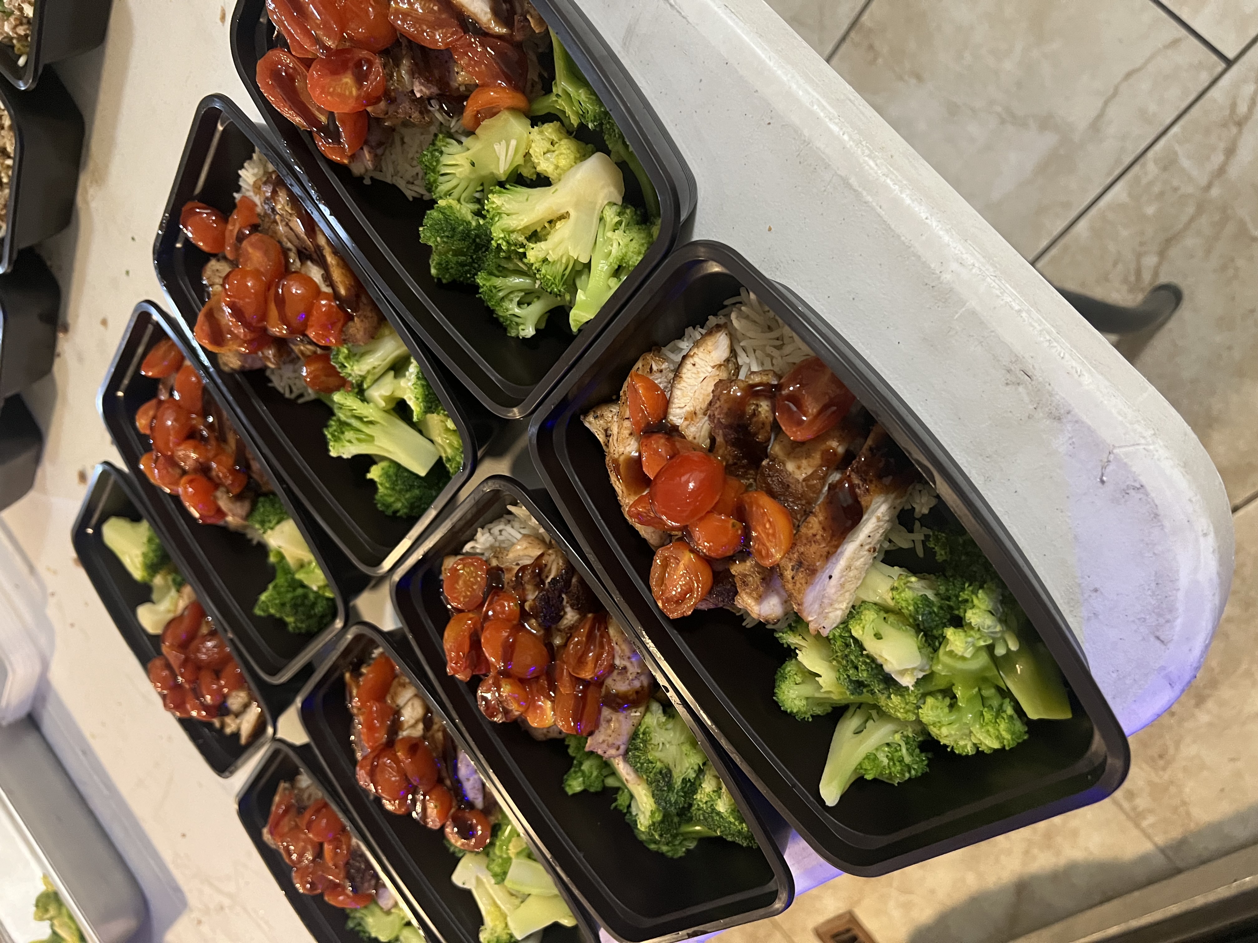 Grilled chicken with Balsamic tomatoes
